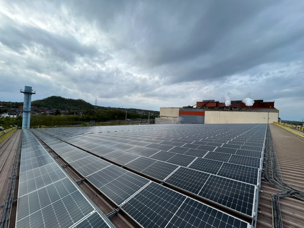 Zonnepanelen reinigen met dreft