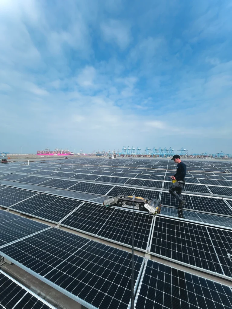 Zonnepanelen reinigen materiaal