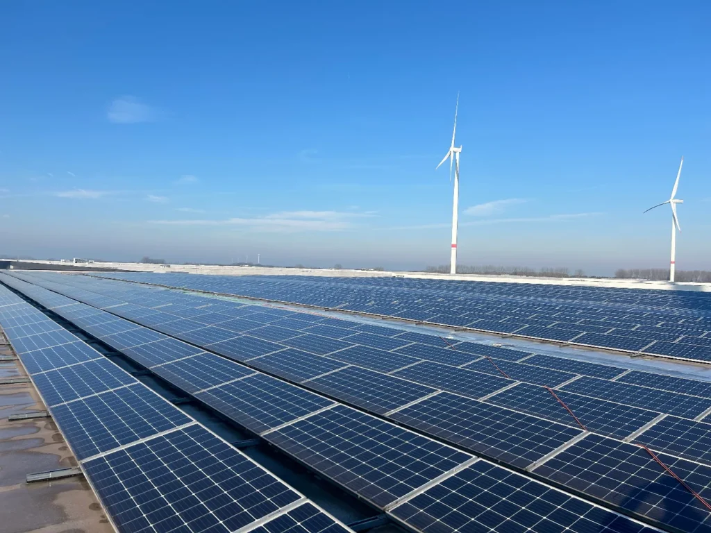 Zonnepanelen reinigen voor bedrijven roi